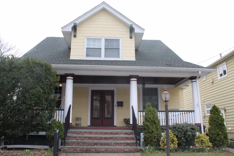 25 van Cortlandt Ave, Staten Island, NY 10301 - photo 1