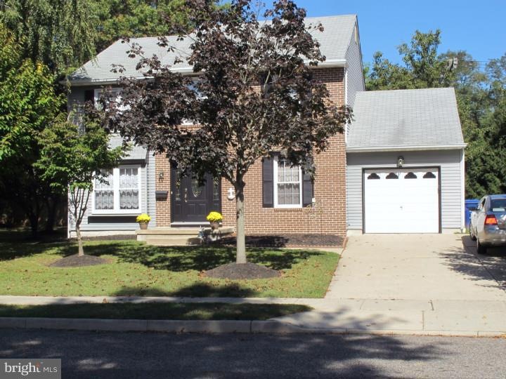 629 Chapel Rd, Cinnaminson, NJ 08077 - photo 1