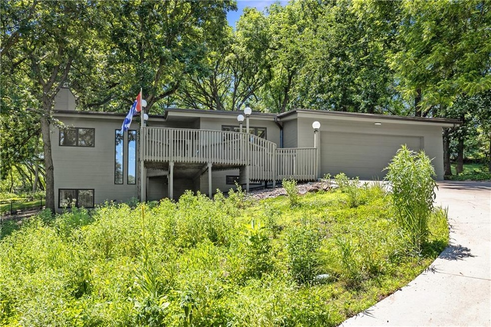 3814 SW 28th St, Des Moines, IA 50321 - photo 1