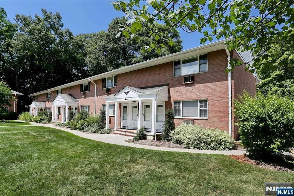 For Rent $1,850/month