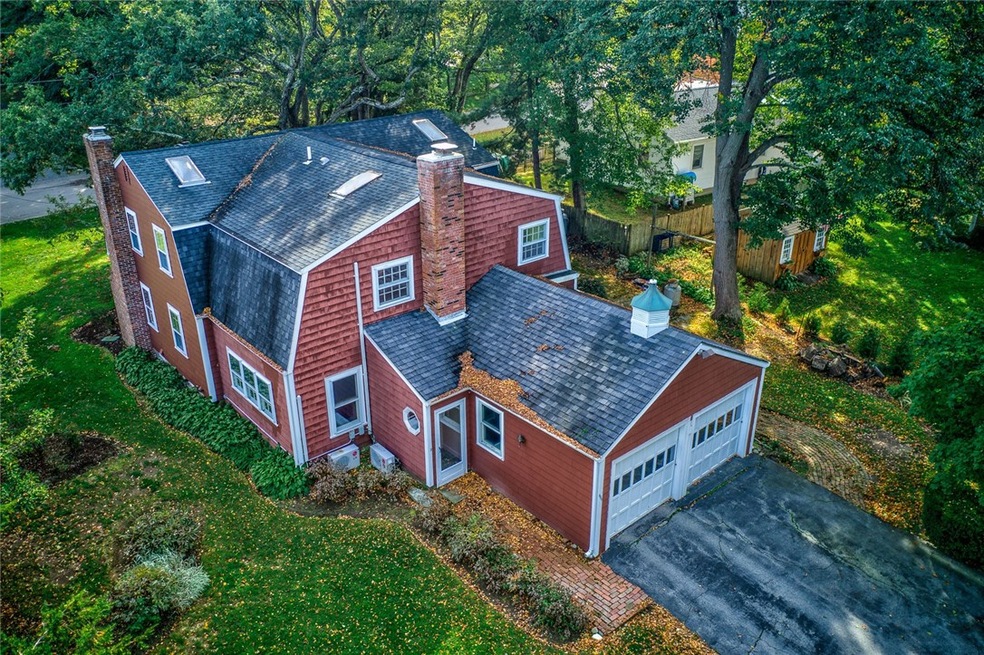 4 Stratford Rd, Barrington, RI 02806 - photo 1