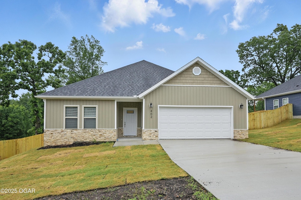 For Sale $334,000 • Co-Listing Agent