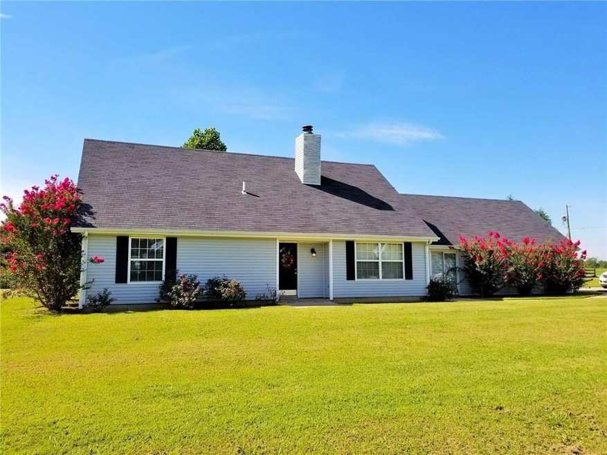 20421 Bruce Rutherford Dr, Siloam Springs, AR 72761 - photo 1