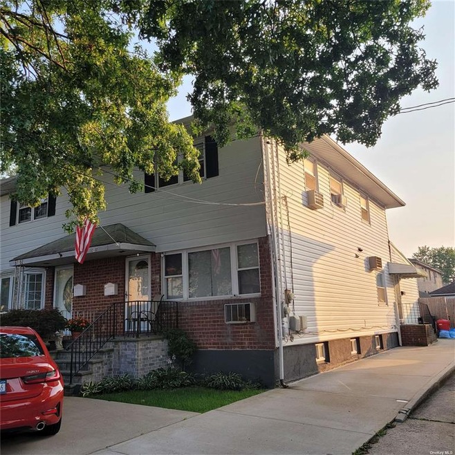 57-50 Little Neck Pkwy, Flushing, NY 11362 - photo 1