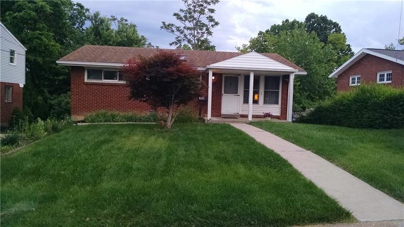 Front of 180 Woodridge