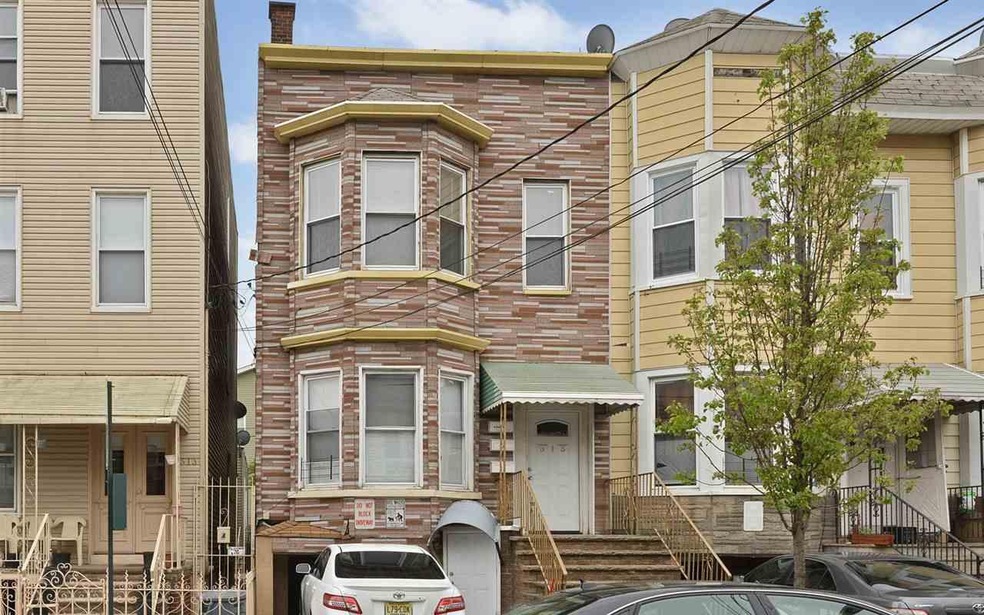 515 48th St, Union City, NJ 07087 - photo 1