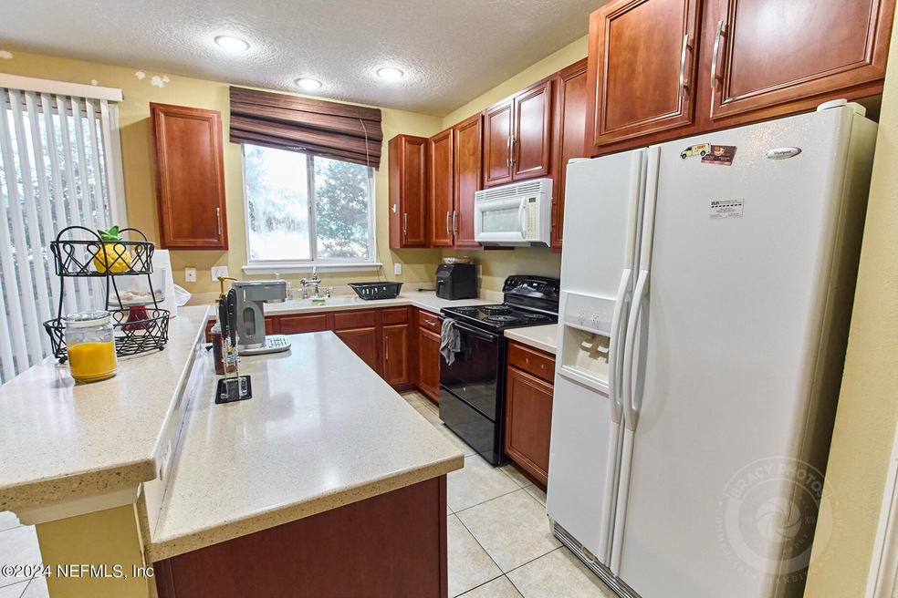 2398 Sunset Bluff Dr, Jacksonville, FL 32216 - photo 1