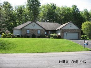 512 Bretts Way
