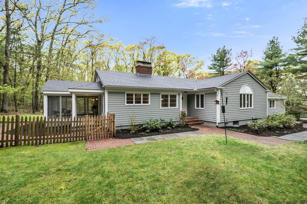 850 Old Road to 9 Acre Corner, Concord, MA 01742 - photo 1