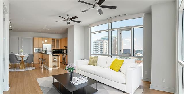 Welcome to 555 E. 5th St Unit #730. Spacious luxur