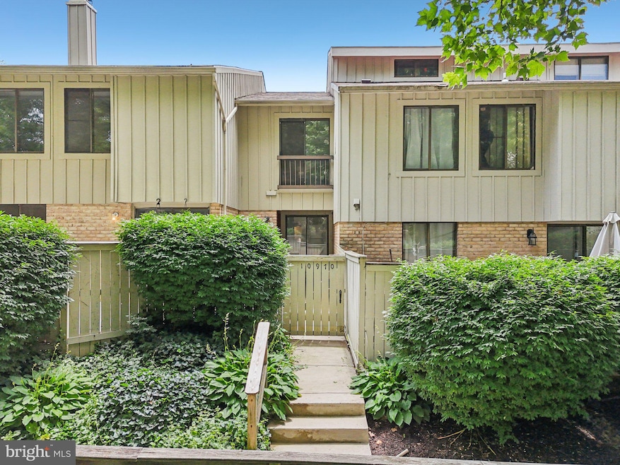 10970 Trotting Ridge Way, Columbia, MD 21044 - photo 1