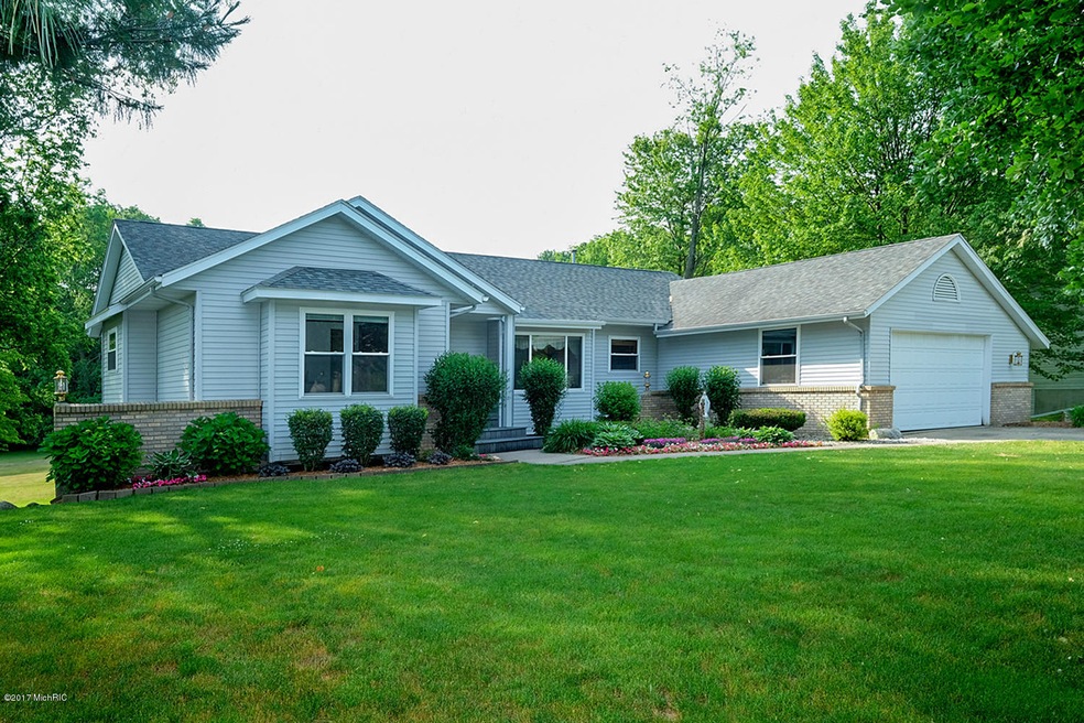 266 Fairway Ct-1
