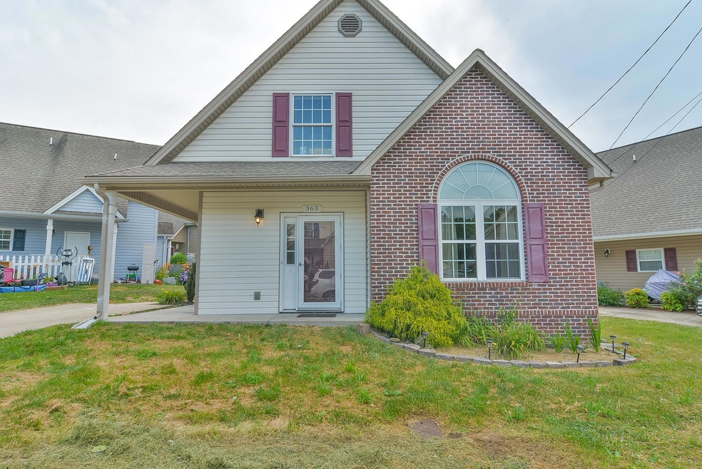 363 Preservation Cir, Johnson City, TN 37601 - photo 1