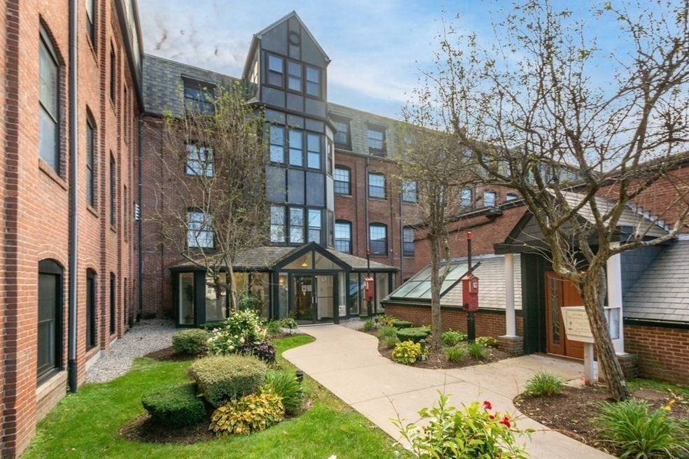 Whittemore Mills unit 312, Quincy, MA 02170 - photo 1