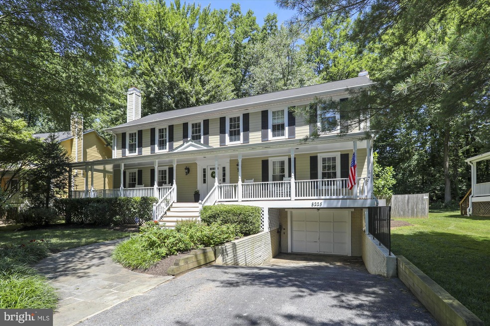 8224 Osage Ln, Bethesda, MD 20817 - photo 1