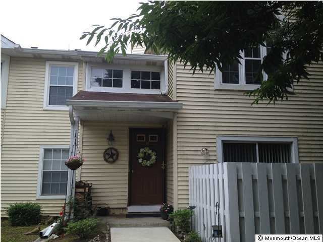 14 Powell Ct, Hightstown, NJ 08520 - photo 1