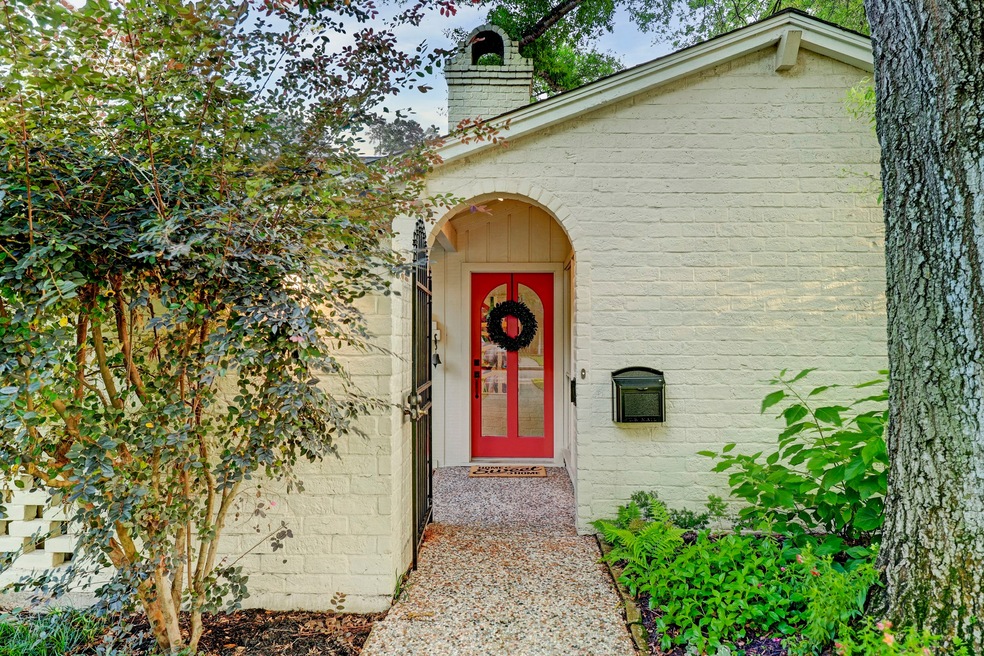 13315 Butterfly Ln, Houston, TX 77079 - photo 1