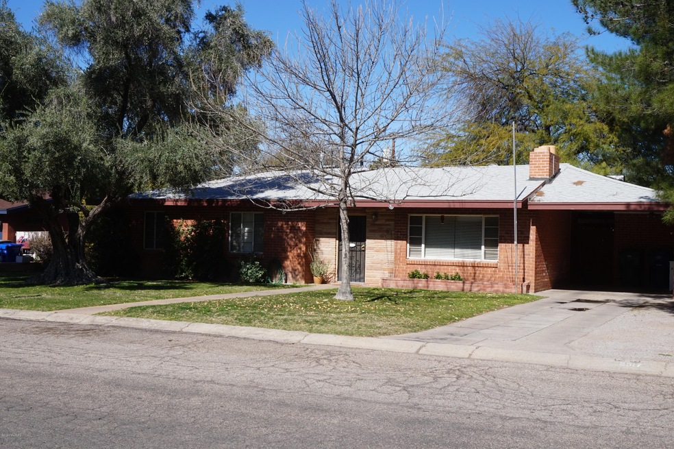 2517 E Kleindale Rd, Tucson, AZ 85716 - photo 1