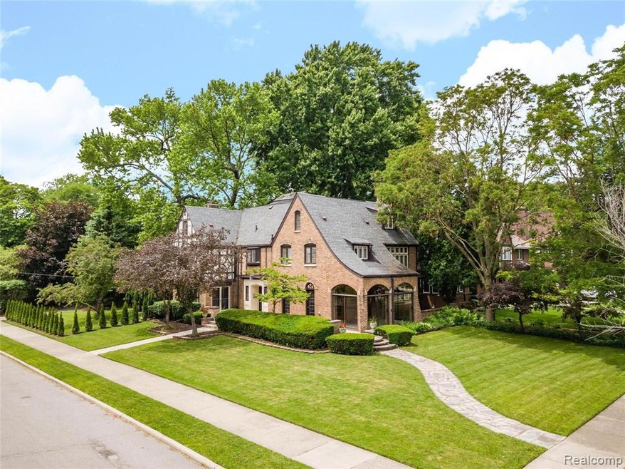 905 Berkshire Ext (12).jpg