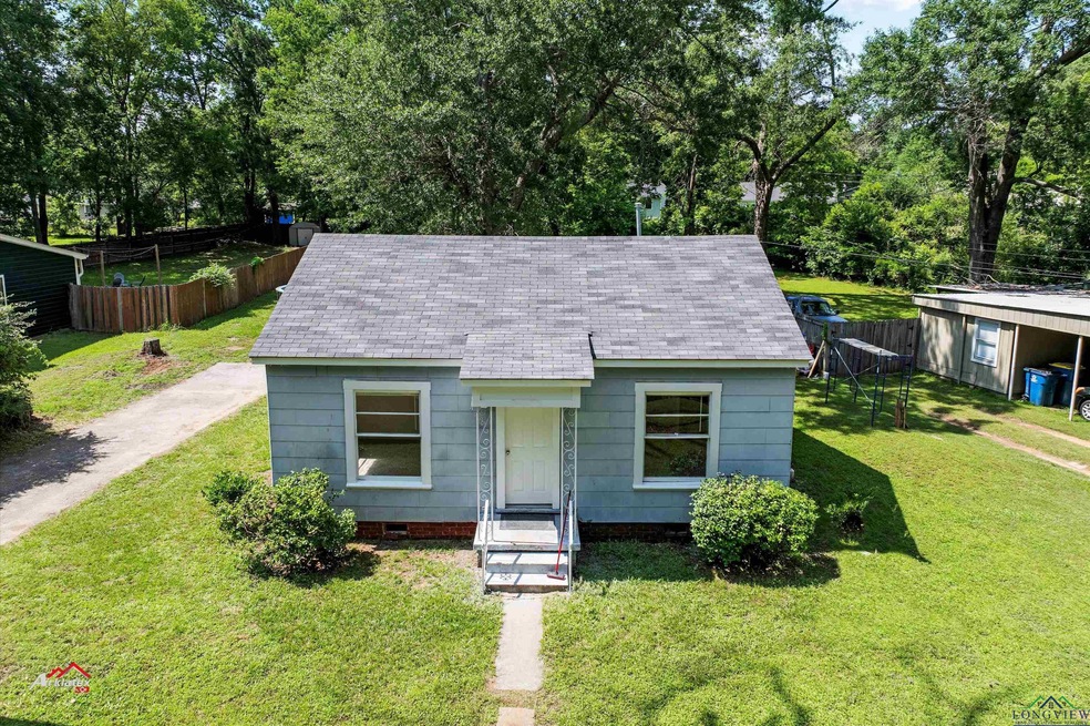 423 Turkey Creek Dr, Kilgore, TX 75662 - photo 1