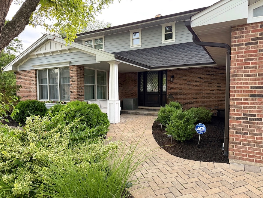 6345 Meadow Ln, Willowbrook, IL 60527 - photo 1