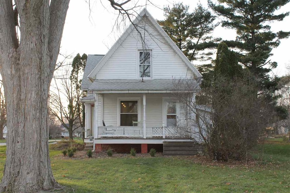 1410 W King St, Owosso, MI 48867 - photo 1