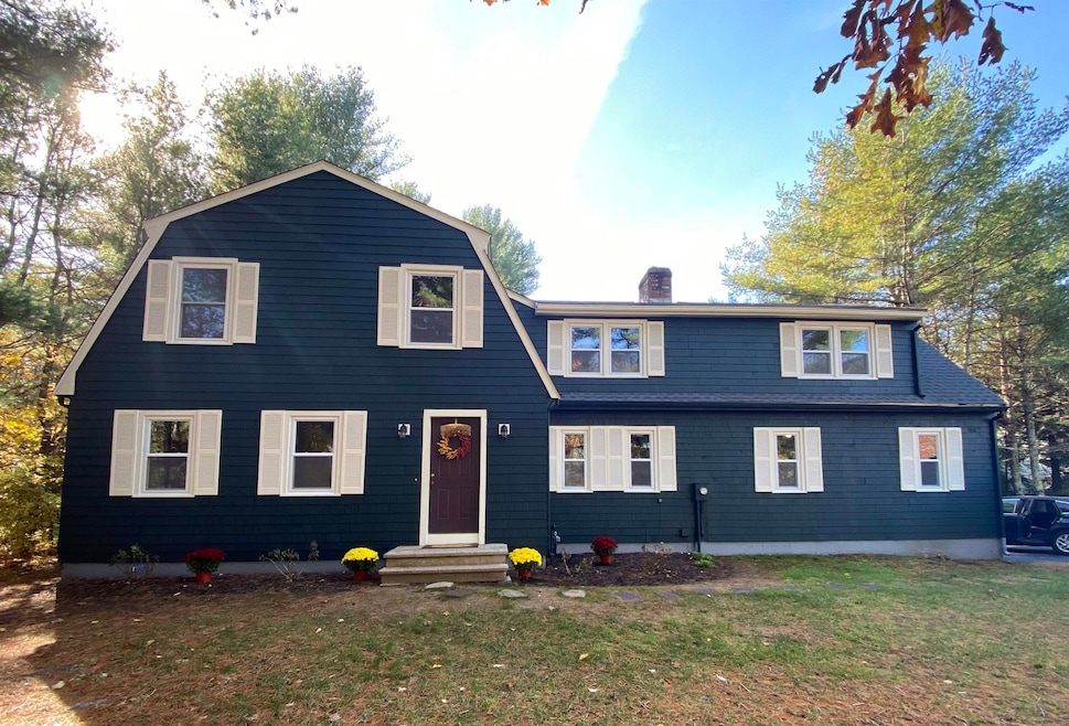 2 Dray Coach Ct, Merrimack, NH 03054 - photo 1