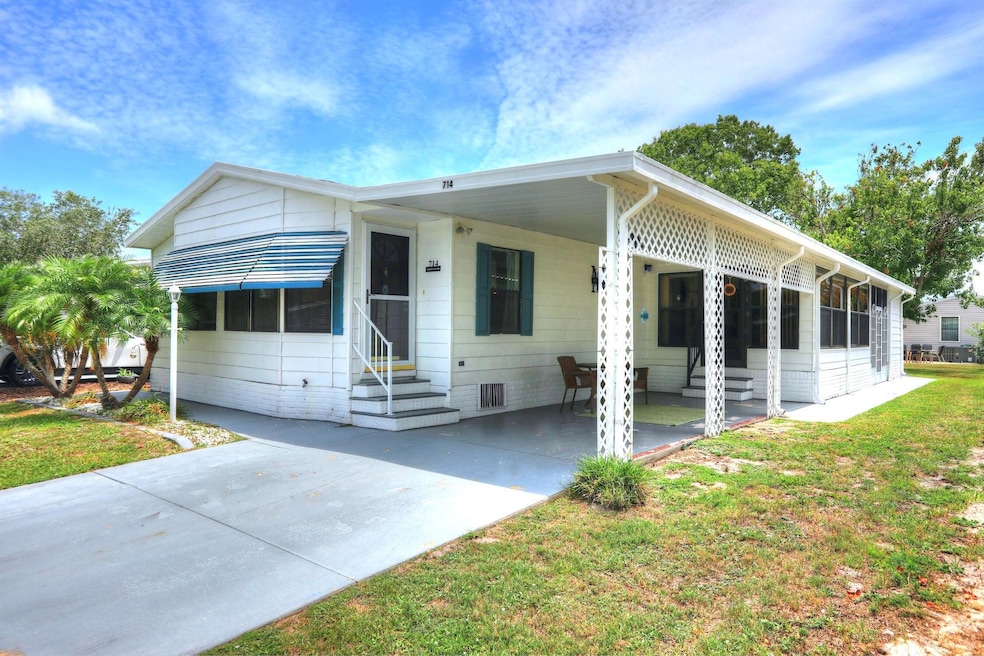 714 Amaryllis Dr, Sebastian, FL 32976 - photo 1