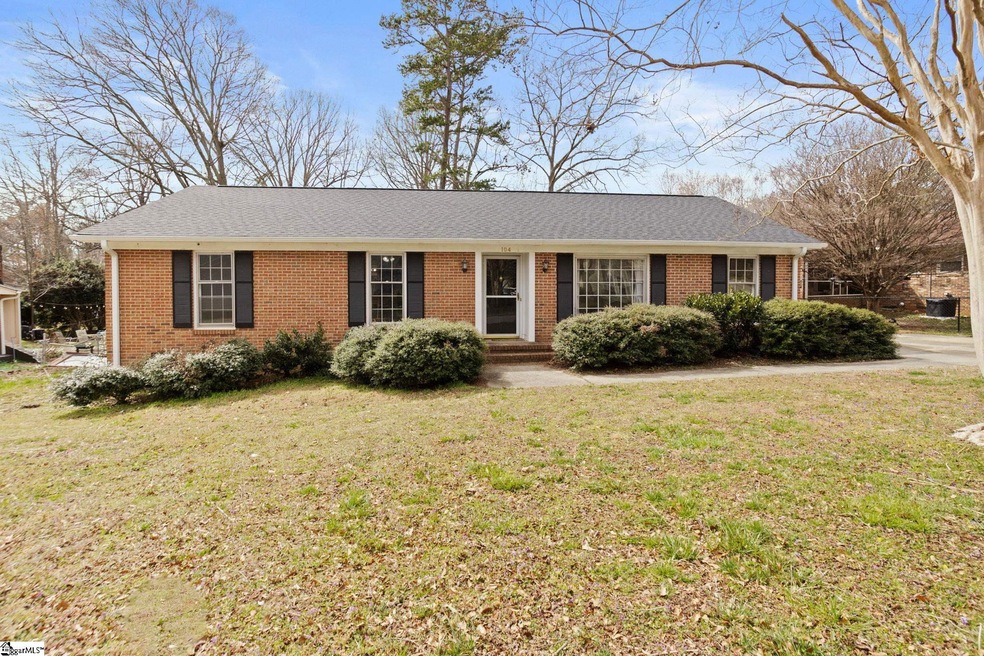 104 Gaithburg Square, Taylors, SC 29687 - photo 1