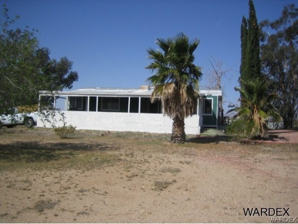 3805 N Santa Cruz Rd