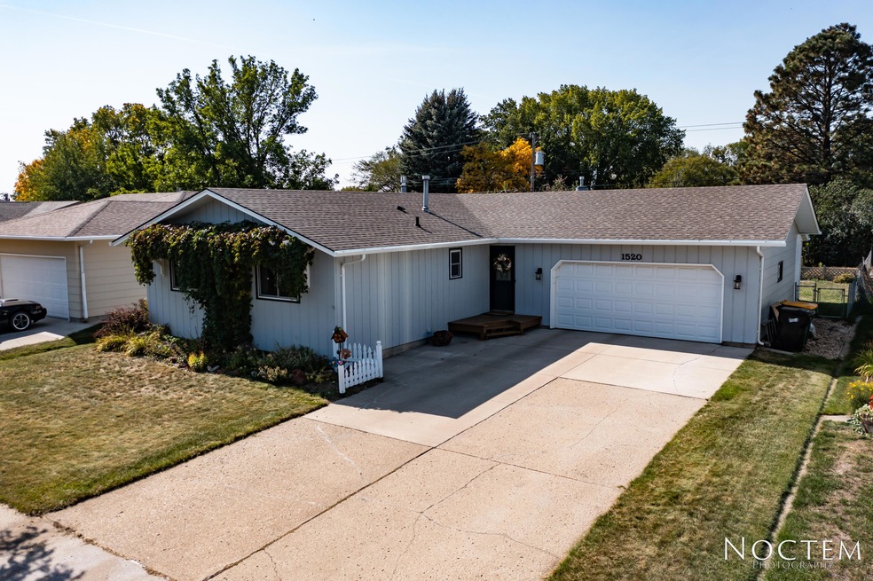 1520 N 20th St-9