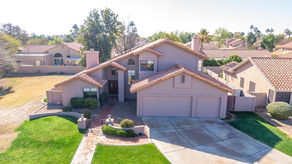 137 W Caroline Ln, Tempe, AZ 85284 - photo 1