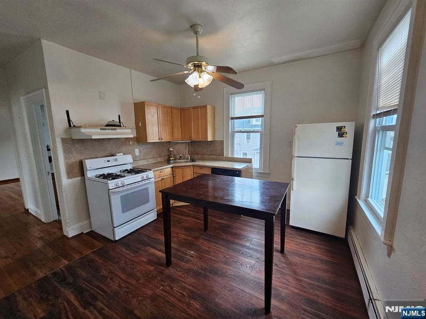 505 Hoboken Rd unit D, Carlstadt, NJ 07072 - photo 1