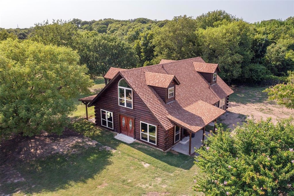 1756 Reese Ln, Azle, TX 76020 - photo 1