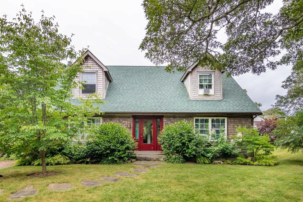 53 12th St N, Edgartown, MA 02539 - photo 1