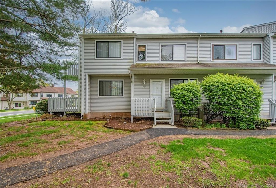 616 Cypress Rd unit 616, Newington, CT 06111 - photo 1