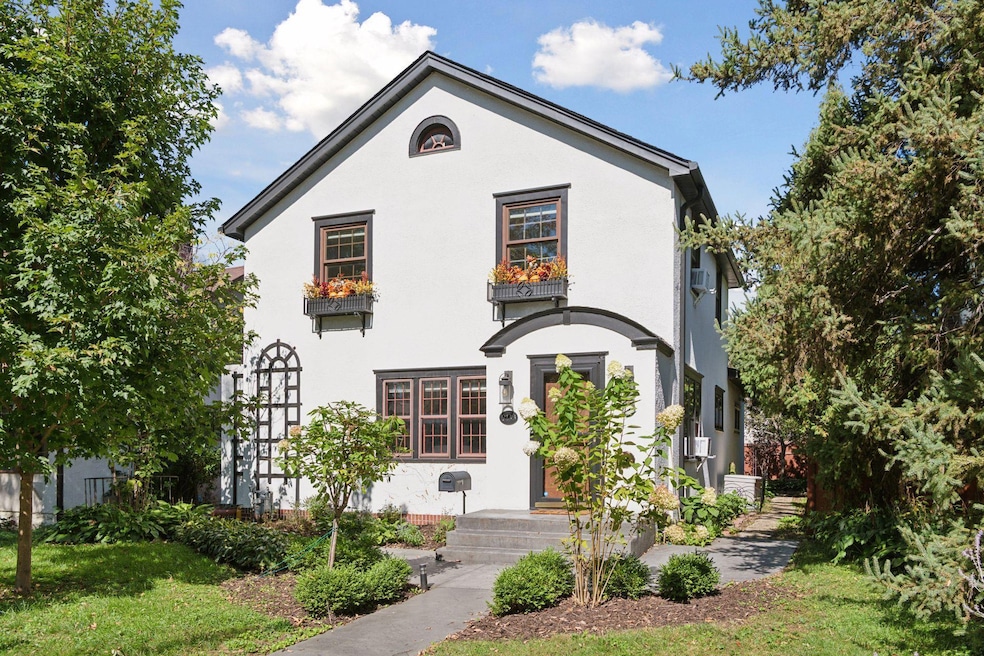 Look at this Mac-Groveland beauty!