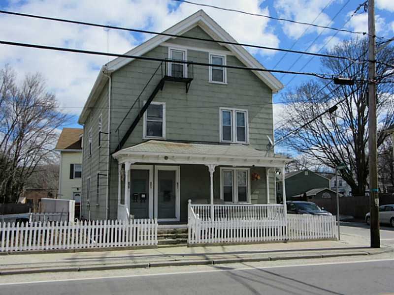 971 Mendon Rd, Cumberland, RI 02864 - photo 1