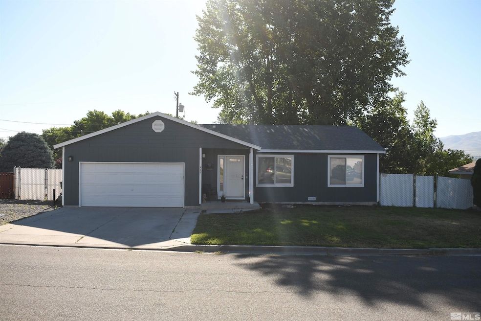 458 Ida Ave, Winnemucca, NV 89445 - photo 1