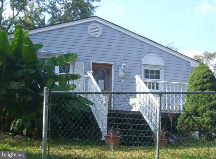 333 Margate Dr, Glen Burnie, MD 21060 - photo 1