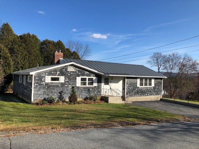 29 Dartmouth Ave, Lebanon, NH 03766 - photo 1