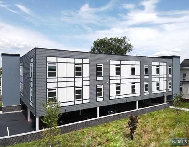 116 Essex St unit 304, Hackensack, NJ 07601 - photo 1