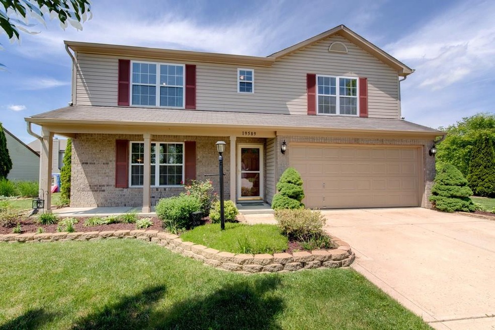 19589 Sandbar Dr, Noblesville, IN 46062 - photo 1