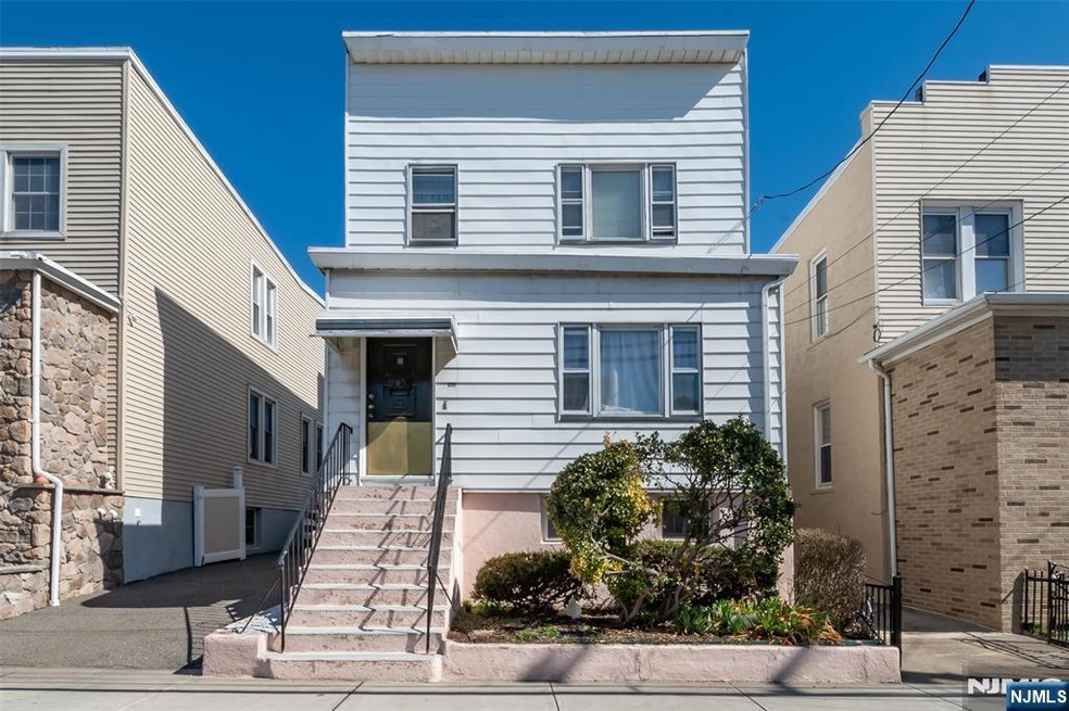 221 Main St, Cliffside Park, NJ 07010 - photo 1