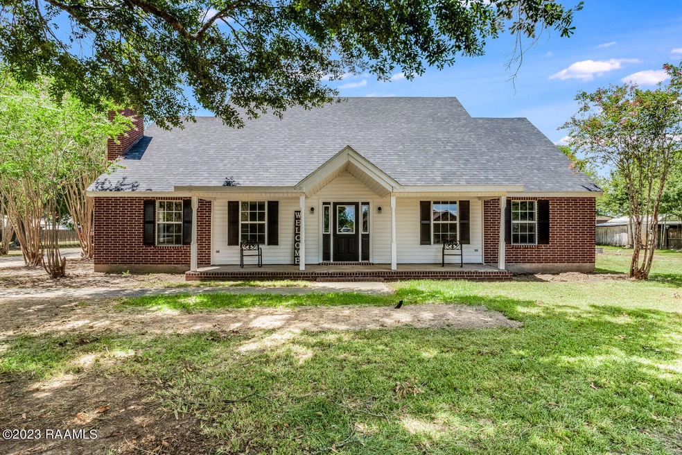 111 Henning Road-15