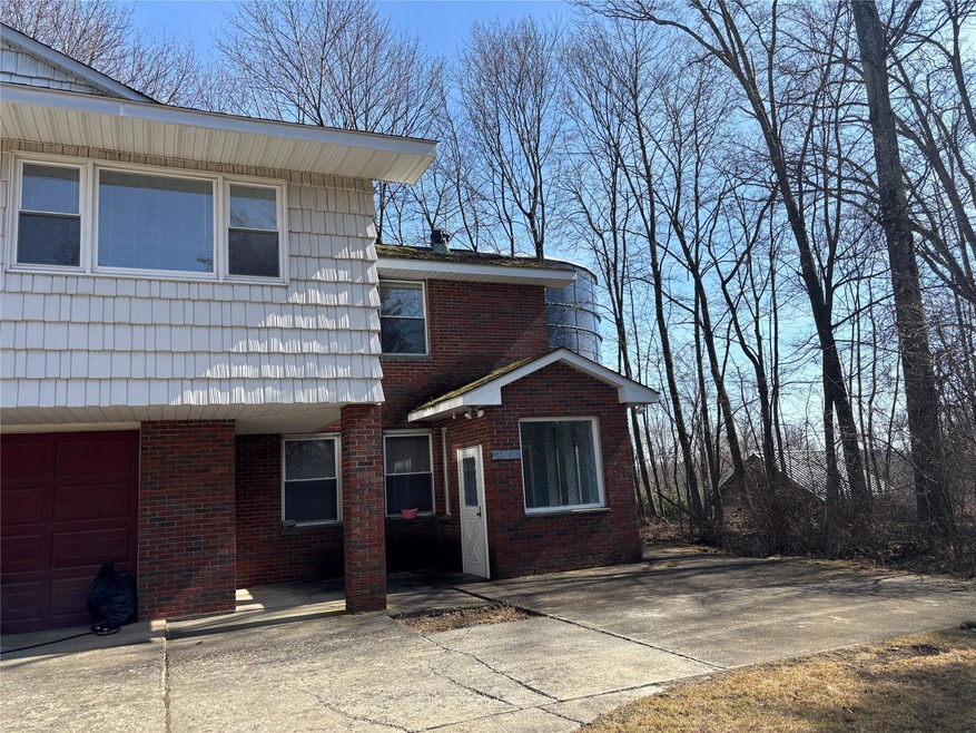 32 Claire Dr unit 32 1S (right unit), Monroe, NY 10950 - photo 1