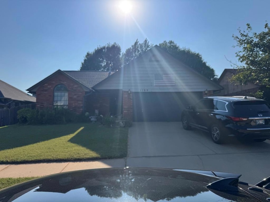 1109 David Rd, Moore, OK 73160 - photo 1