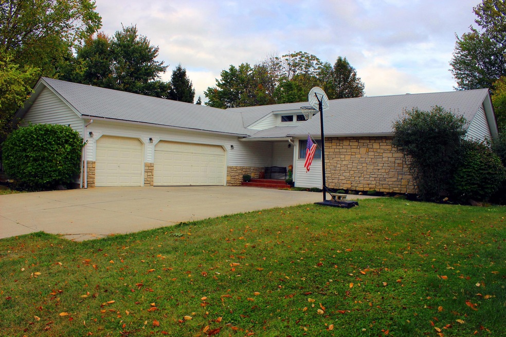 Welcome Home to 176 Fabius Way SW