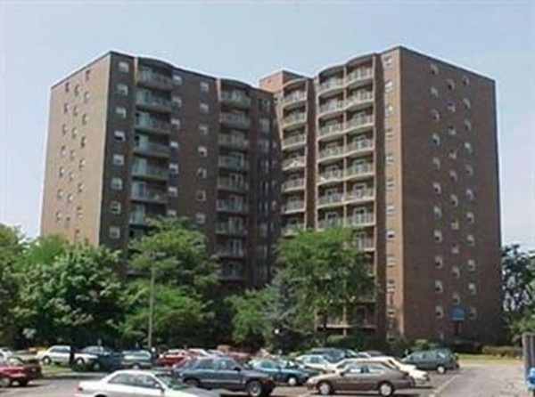 Sagamore Place Condominiums unit 1016, Quincy, MA 02171 - photo 1