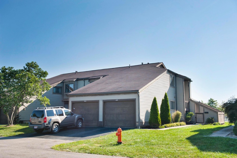 884 Westbury Ln S unit 1D, Columbus, OH 43228 - photo 1